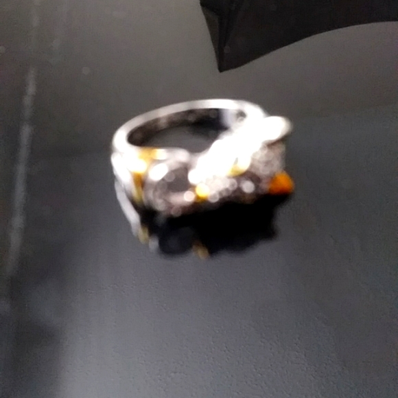 TWO TONE YELLOW AND SLIVER CAT RING - Picture 3 of 4